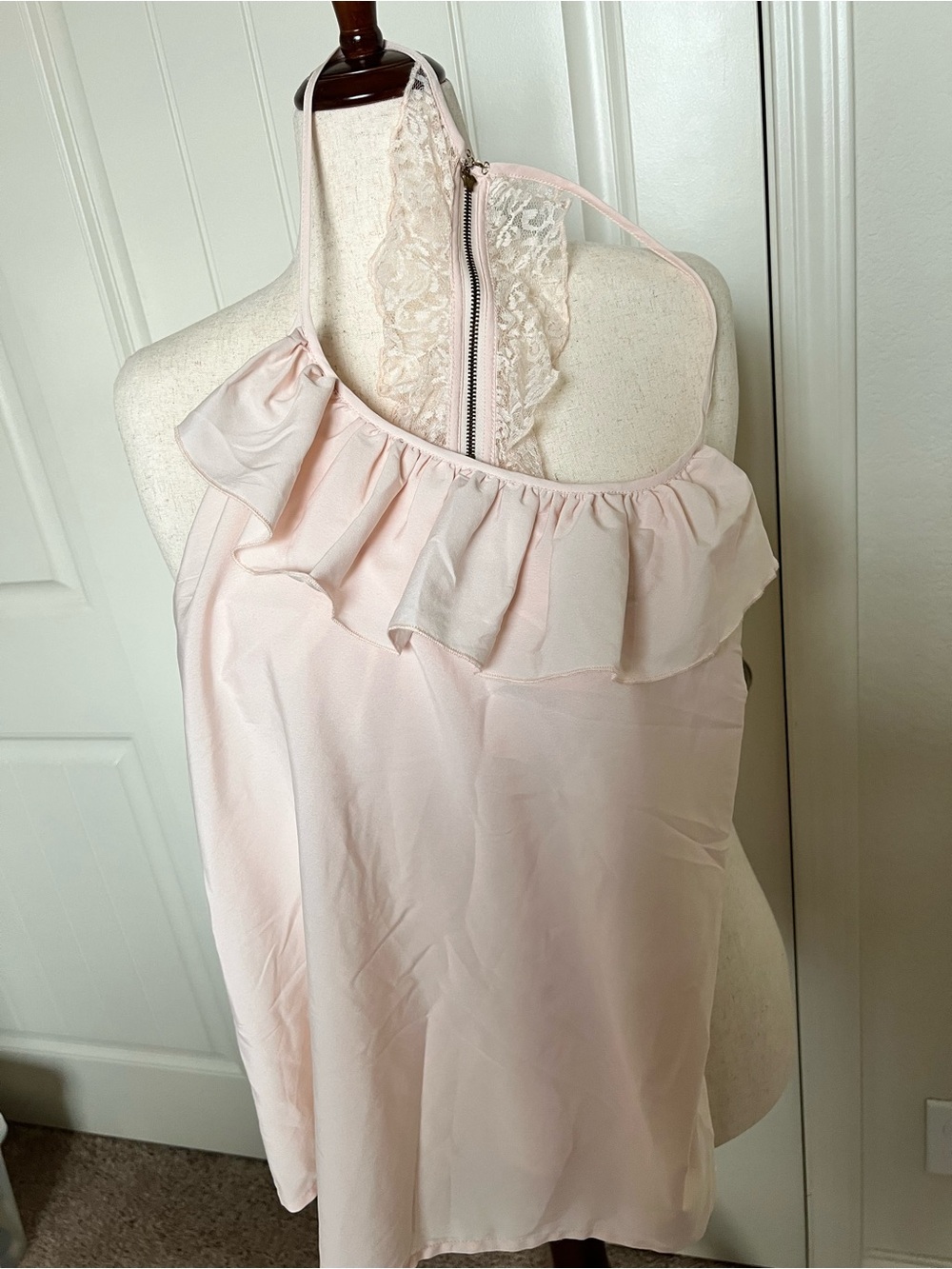 Charlotte Russe Blush Lace-Trim Halter Top - L